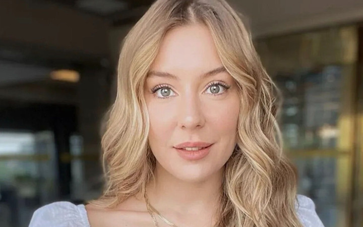 Ege Kökenli acı haberi paylaştı! Dede acısı yaşıyor...