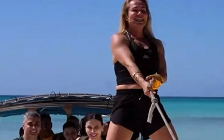Survivor Nagihan yeniden adaya geldi! O defteri kapatmıştı...