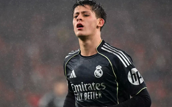 Arda Güler'e büyük ayıp! Tarihi maçta kenara çıkarılınca çıldırdı...