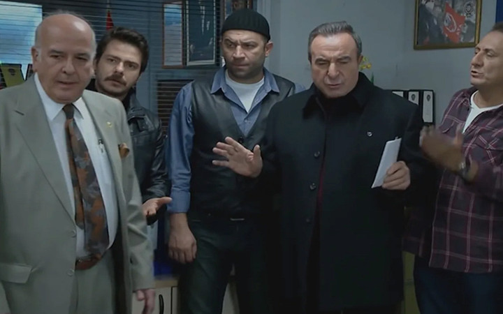 Arka Sokaklar'ın Vedat Müdür'ü Murat Ormıyak son haliyle yürek burktu! Huzurevinde yaşıyor