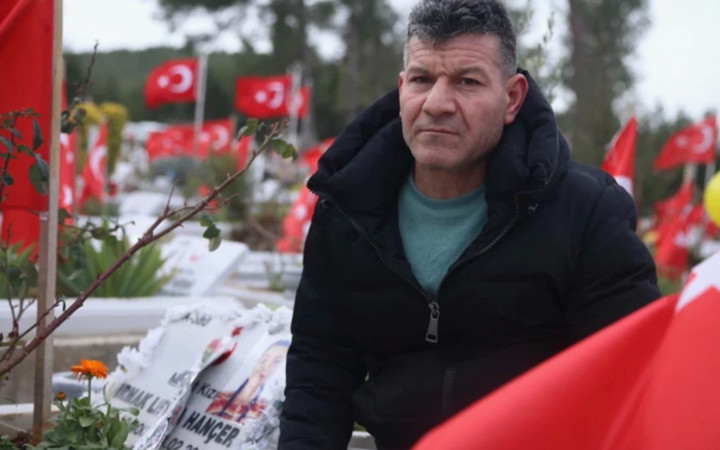 Deprem bölgesinin simge isimlerindendi! Mesut Hançer şehri terk etti ama...