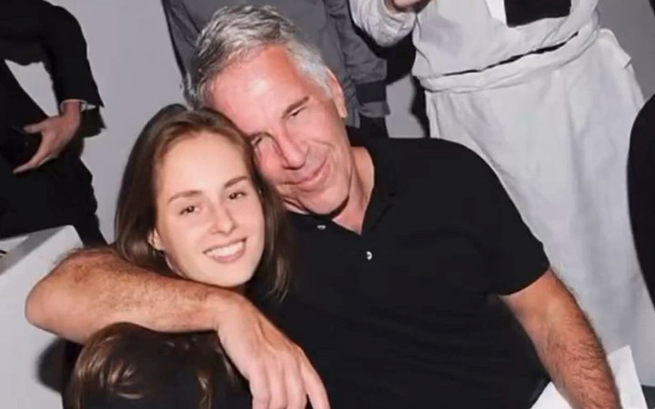 Sapık milyarder Epstein'in mirasından gizli sevgilisine ayırdığı pay dudak uçuklattı