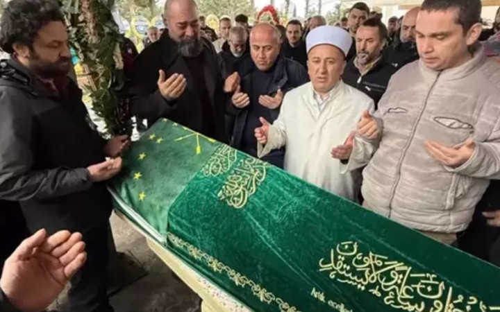 Ani kaybı yasa boğdu! Oyuncu Kanbolat Görkem Arslan'a son görev