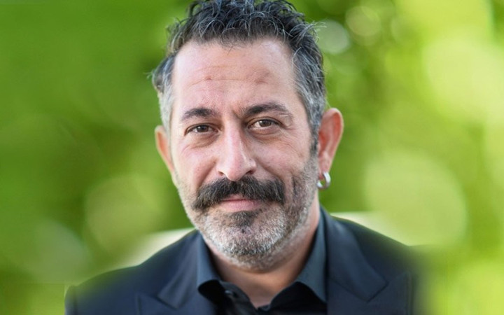 Cem Yılmaz’dan şaşırtan değişim! Onu hiç bu kadar kaslı görmediniz