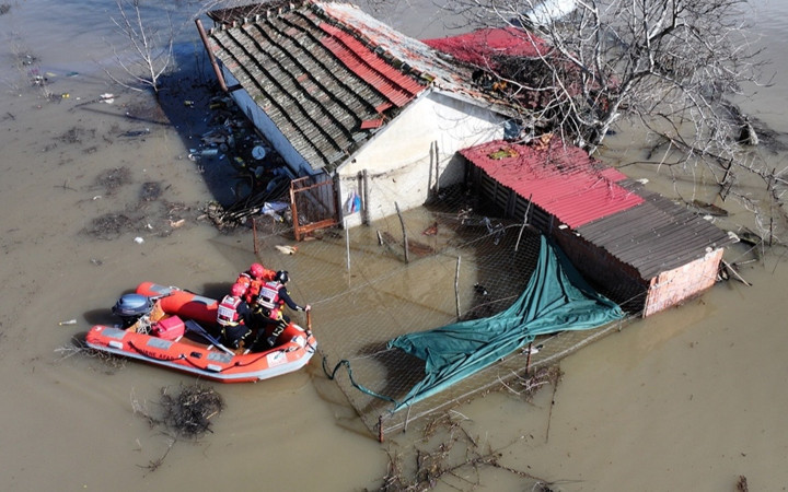 "Kırmızı" uyarı koduyla izleniyordu! Meriç Nehri'nin debisi giderek artıyor