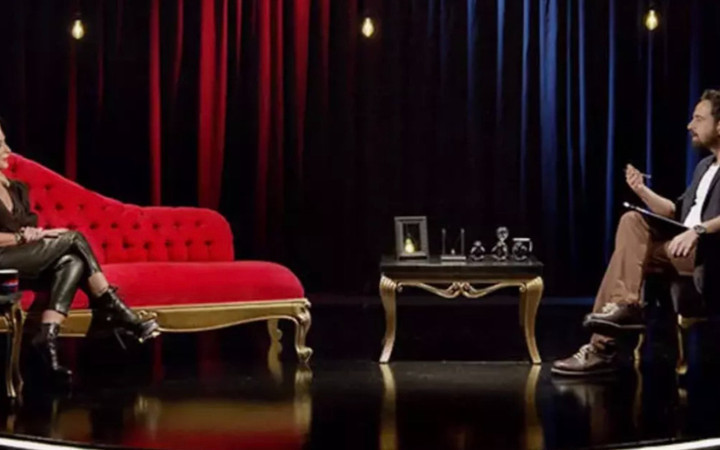 Saba Tümer'den özel yaşamına ilişkin çok özel sözler "Pilli bebek gibi duvara tosladım"