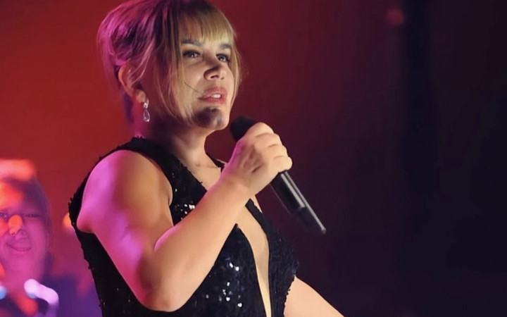 Sezen Aksu'dan yıllar sonra bir ilk! Müzik değil aşkı ile gündemde...