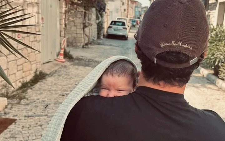 Kaan Yıldırım ve Pınar Deniz çiftenden oğulları ile huzur dolu paylaşım