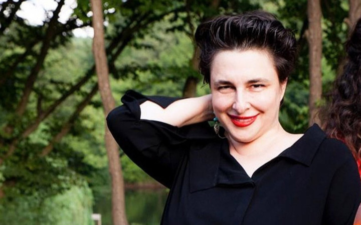 Esra Dermancıoğlu alışverişten paylaştı! Gözlük tercihleri olay...