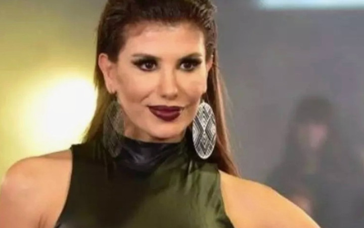 Şarkıcı Hatice cam silerken kaza atlattı! O anları görenlere "Allah korumuş" dedirtti