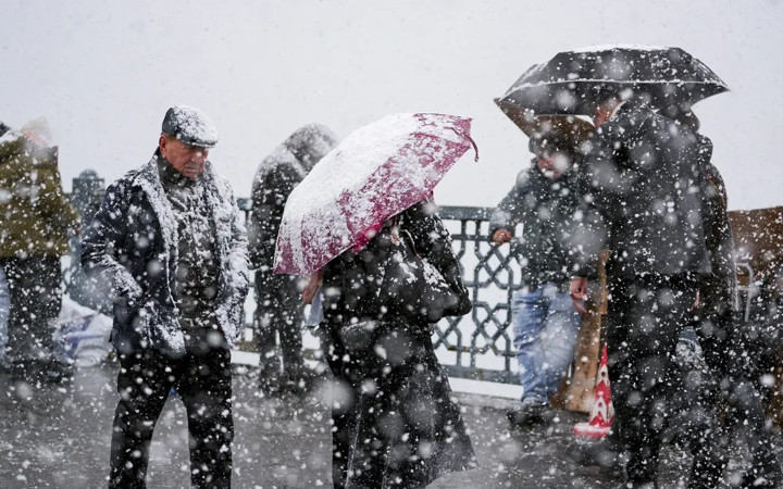 Lapa lapa yağacak! Meteoroloji sarı kodla uyardı: 12 ilde kar alarmı