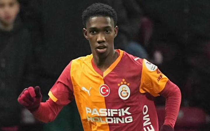 Galatasaray puan kaybetti Yaser Asprilla taraftarı çıldırttı! Tepkiler sonrası geri adım