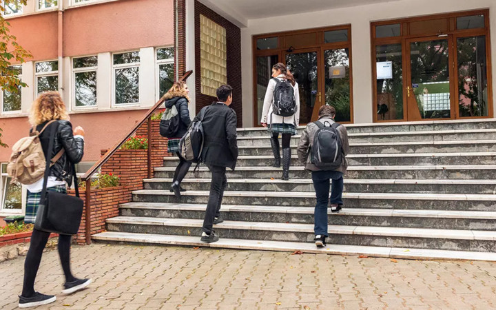 Üniforma zorunlu, velilere giriş yasak! İşte okullardaki yeni güvenlik önlemleri