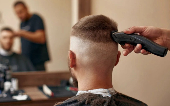 Öğrenciler için alınan önlemlere yenisi eklendi! Tas kafa tıraşı o ilde yasaklandı
