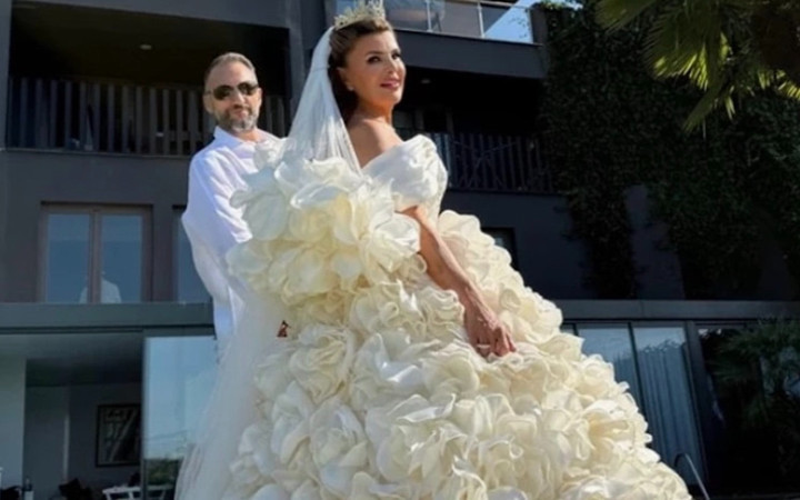 Nuray Sayarı'dan bomba haber! 55 yaşındaki ünlü astrolog ikiz bebek bekliyor!