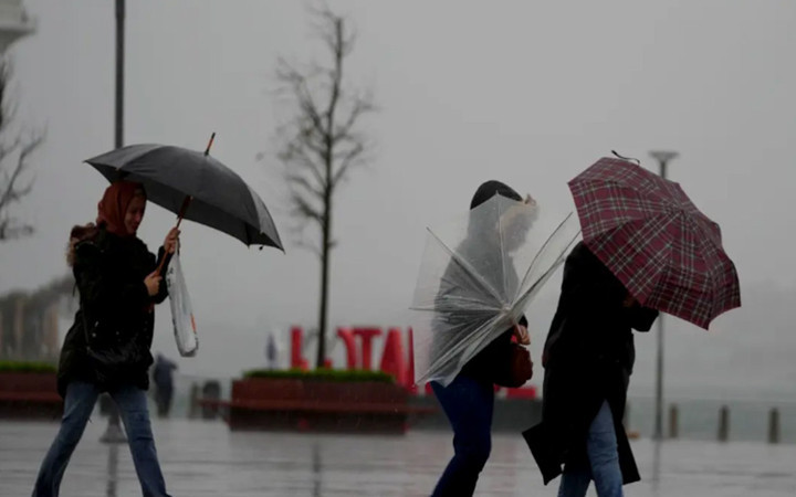 Sağanak ve fırtına kapıda! İşte Meteoroloji'nin sarı alarm verdiği 15 il