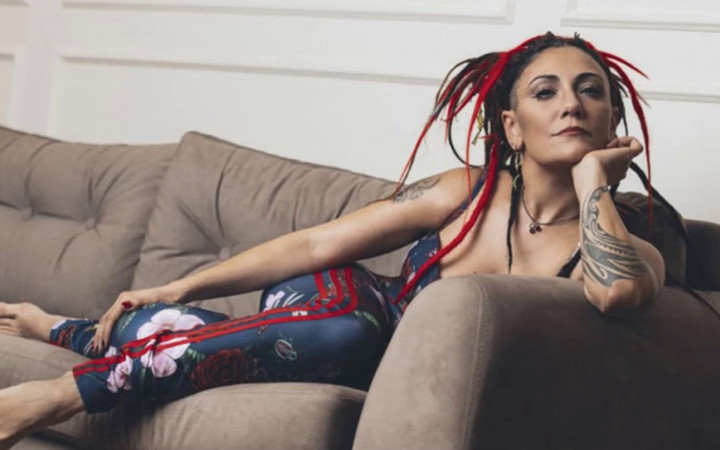 Sırra kadem basmıştı! Rock müziğin asi kızı Özlem Tekin yıllar sonra ortaya çıktı son hali...