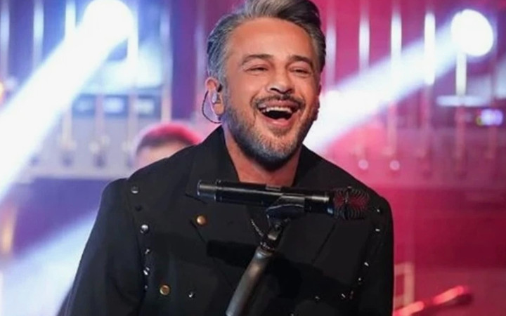 Emre Altuğ'un kariyerinde bir ilk! 27 yıllık hayalini gerçekleştirdi...