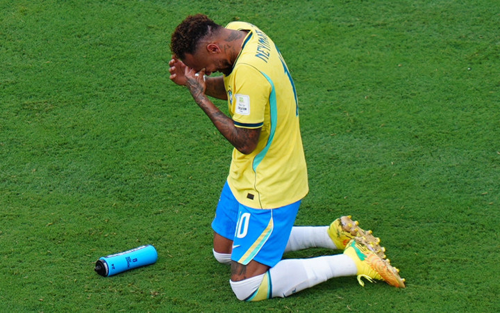 Neymar'ı hiç böyle görmediniz! Sahada gözyaşlarına boğuldu, kararını açıkladı