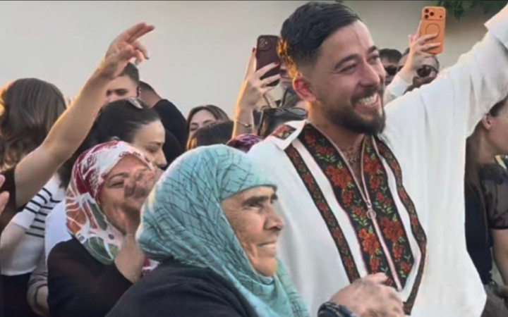 DJ Mahmut Orhan'dan şaşırtan performans! Pazarı sahneye çevirdi...