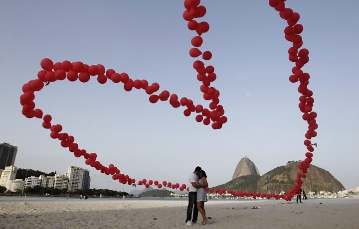 Sevgililer gününü sadece erkeklerin kutladığı ülke! - Resim: 2