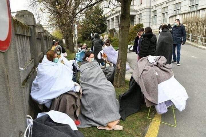 Korkunç görüntüler! İspanya ve İtalya'da sokaklar cenazelerle doldu - Resim: 2