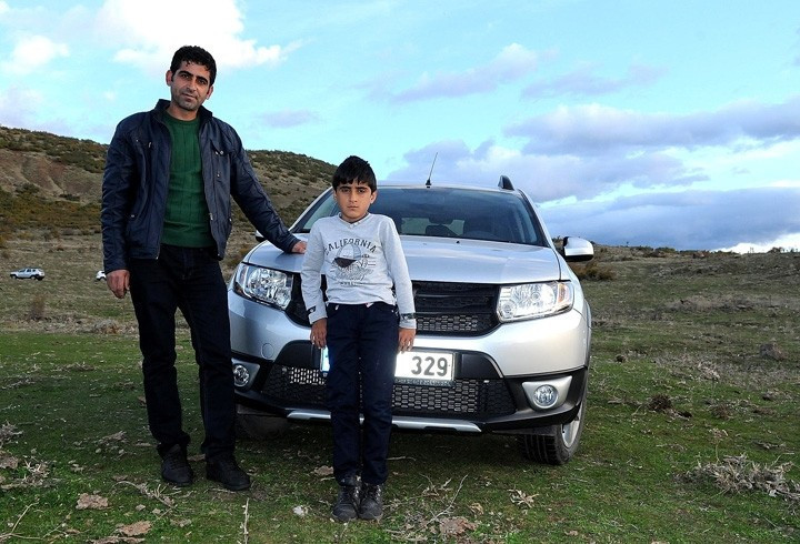 Gökten düşen taşla araba satın aldı - Resim: 4