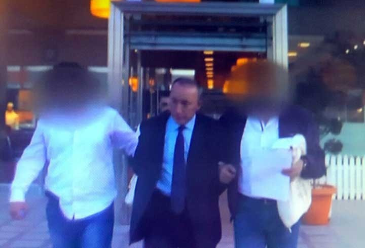 Silah fabrikası müdürüne suçüstü - Resim: 1