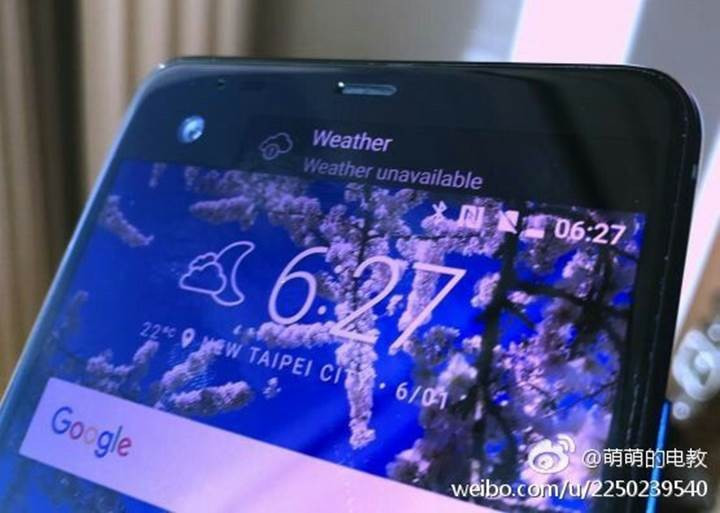 Çift ekranlı HTC  internete sızdırıldı - Resim: 1