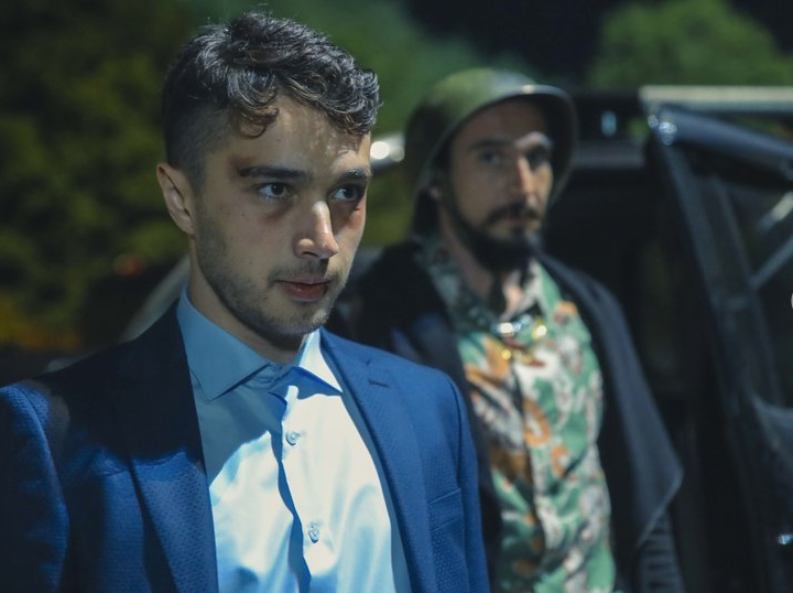 Çukur'un Akın'ı Burak Dakak yakayı ele verdi sevgilisi ile ilk kez görüntülendi - Resim: 1