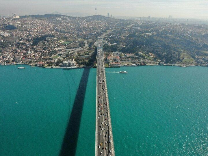 İstanbul Boğazı'nda muhteşem görüntü! Kartpostallık manzara kendine hayran bıraktı - Resim: 4