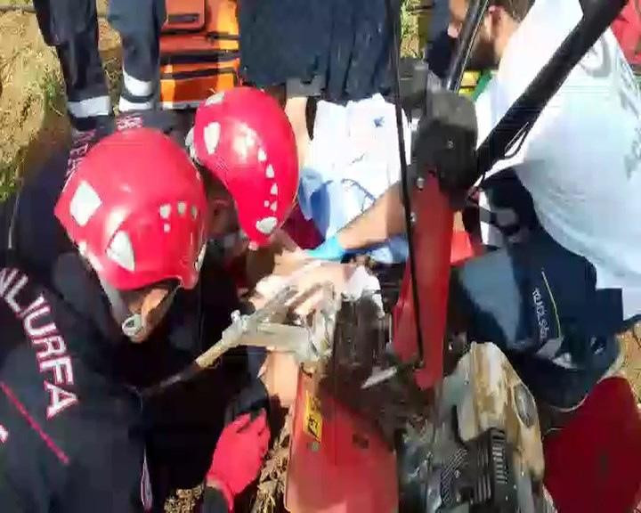 9 yaşındaki çocuk, ayaklarını çapa makinesine kaptırdı! - Resim: 2