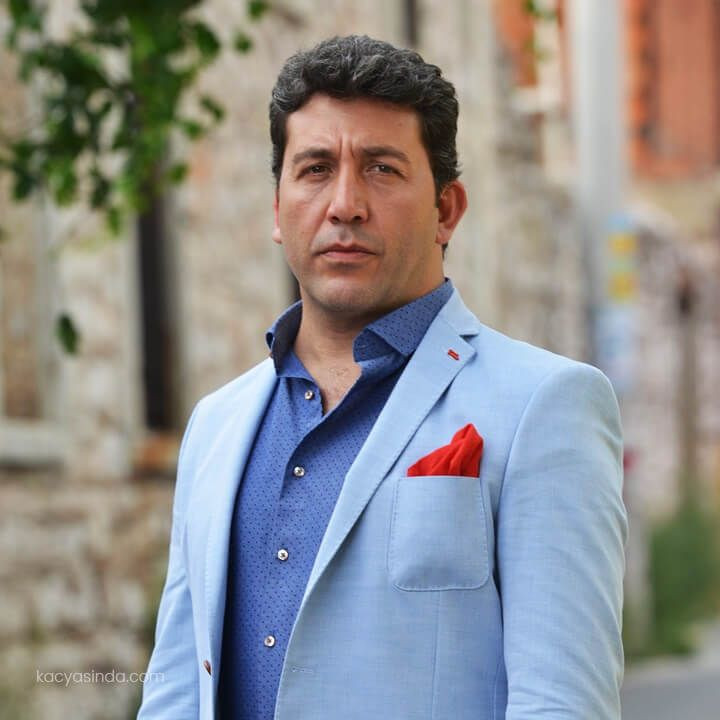 Show TV'nin fenomen dizisine Emre Kınay da dahil oldu! Kadroya ünlü yağmuru - Resim: 2