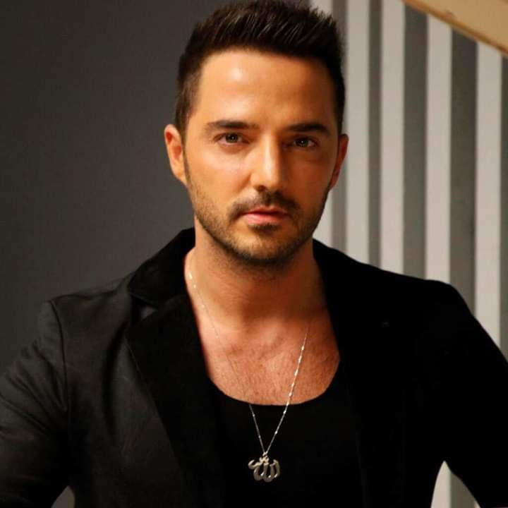 Gökhan Özen'den kötü haber evinde kalp krizi geçirdi! Ünlü şarkıcının son durumu - Resim: 1