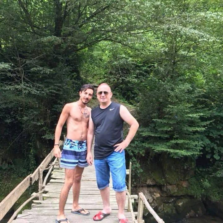 Gelecek Partisi yöneticisi, birlikte yaşadığı emekli polis tarafından öldürüldü! Oğlunun mezarı başında intihar etti - Resim: 3