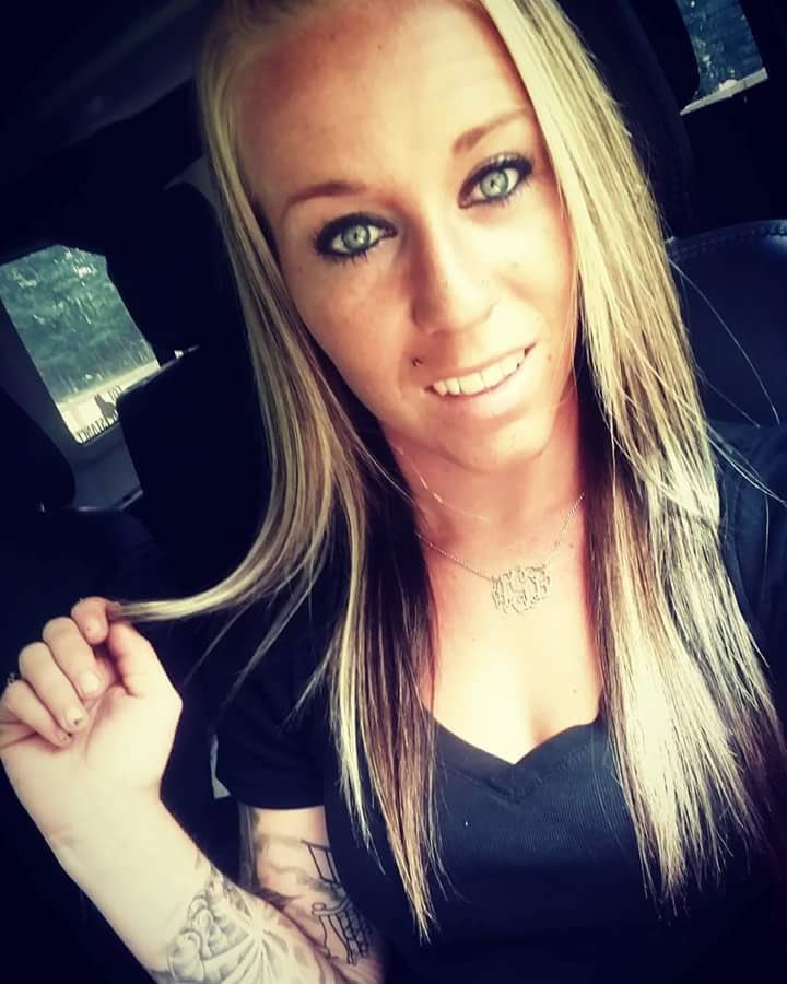 Korkunç olay! Genç kızı kendi köpekleri yedi! - Resim: 1