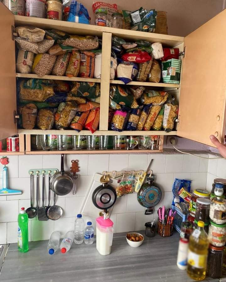 Yardım talebinde bulunan kişinin evinden çıkanlara bakın! Şoke oldular - Resim: 1