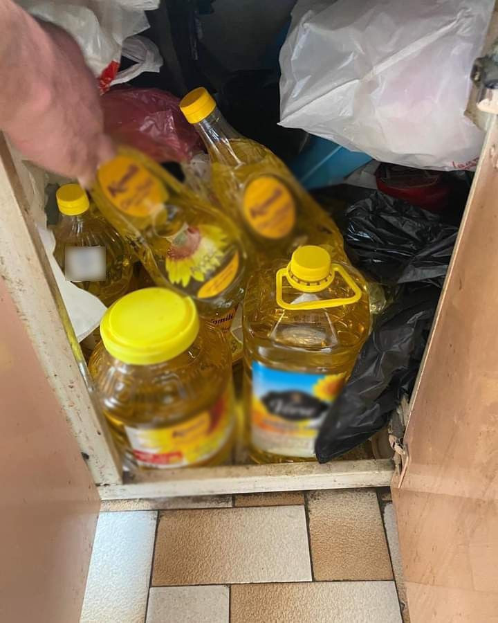 Yardım talebinde bulunan kişinin evinden çıkanlara bakın! Şoke oldular - Resim: 3