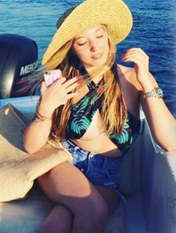 Mehmet Ali Erbil'in kızı Yasmin durmuyor cesur karelere devam - Resim: 2