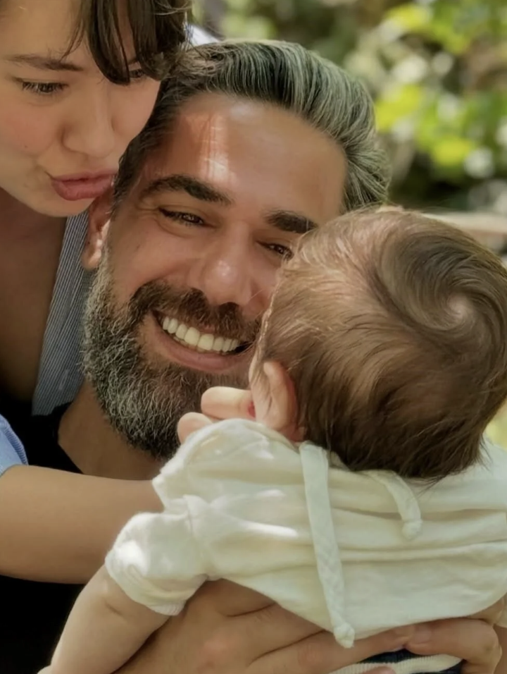 Neslihan Atagül ve Kadir Doğulu oğulları ile pazarda... - Resim: 2