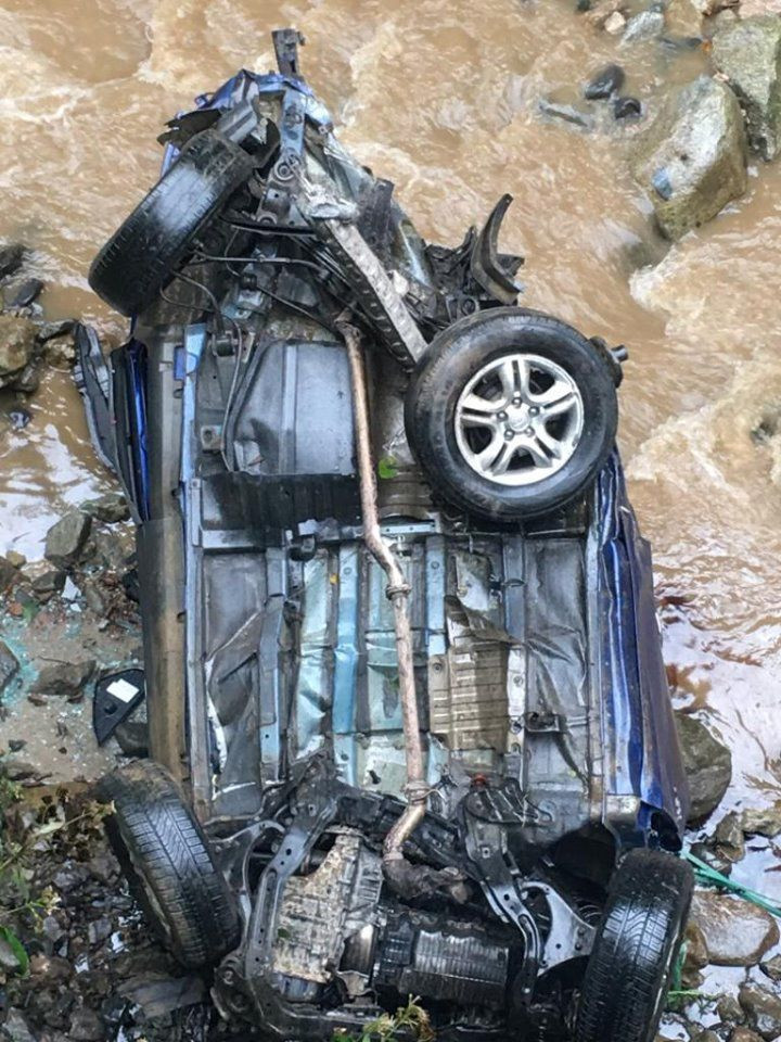 İzinsiz aldığı otomobille dereye uçtular! Yunus öldü kardeşi yaralı - Resim: 3