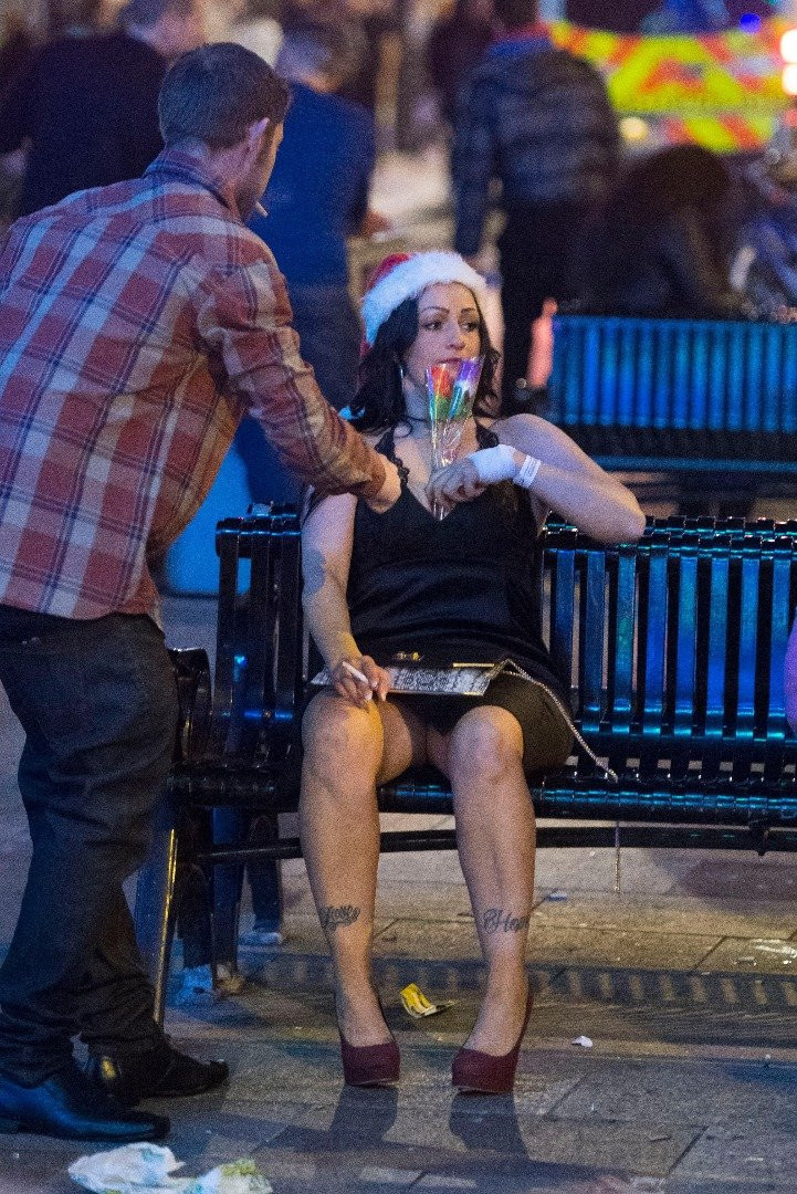 Çok fena dağıttılar yerlerden topladılar önüne gelen... - Resim: 1