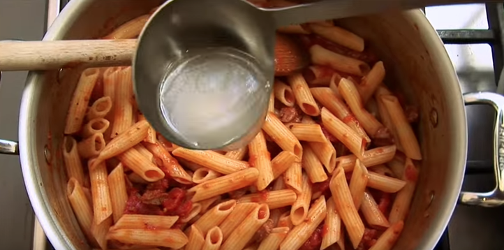 Makarna suyunu asla lavaboya dökmeyin bunu yapmayın! - Resim: 4