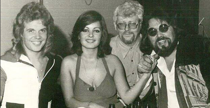 Müzik camiası bir efsaneyi daha kaybetti! - Resim: 2