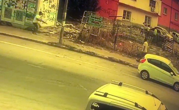 En yakın arkadaşı kız arakadaşıyla evlendi! Pompalı tüfekle dehşet saçı - Resim: 3