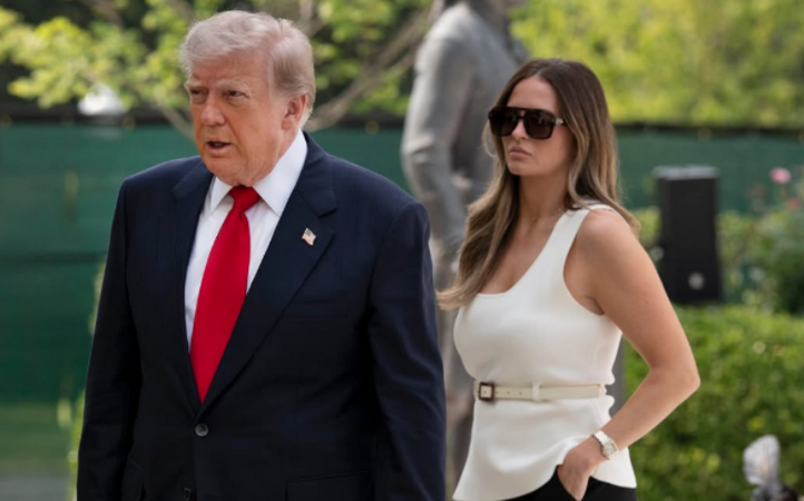 Trump'tan üç kadın gözdesine 45 bin dolarlık servet! Beyaz Saray'da çatı katı karıştı - Resim: 6