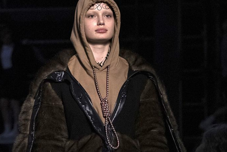 Dünyaca ünlü markanın intihar konseptli kıyafeti tepki çekti - Resim: 1