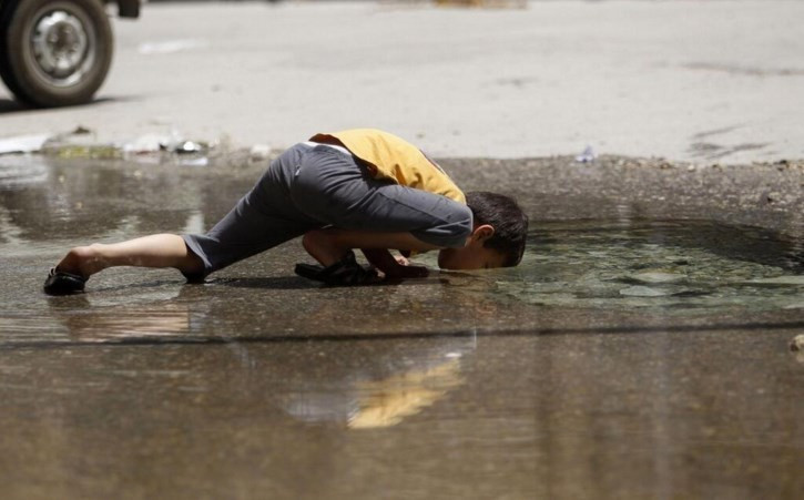 Açlıktan kırılan Medaya'ya yardım gitti - Resim: 1