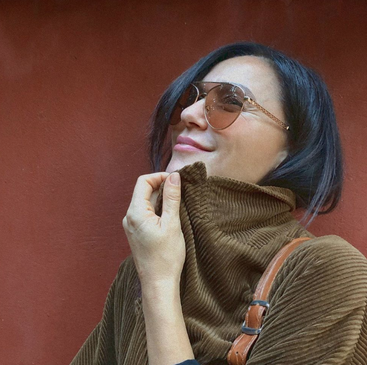 45 yaşındaki Şevval Sam'ın mayolu cesur pozları sosyal medyaya damga vurdu - Resim: 4