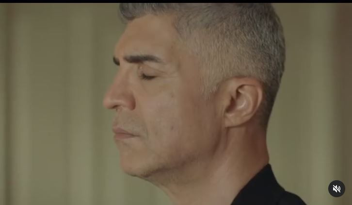 Özcan Deniz ve 'Seni Çok Bekledim' dizisindeki rol arkadaşı İrem Helvacıoğlu birbirini sildi! - Resim: 4